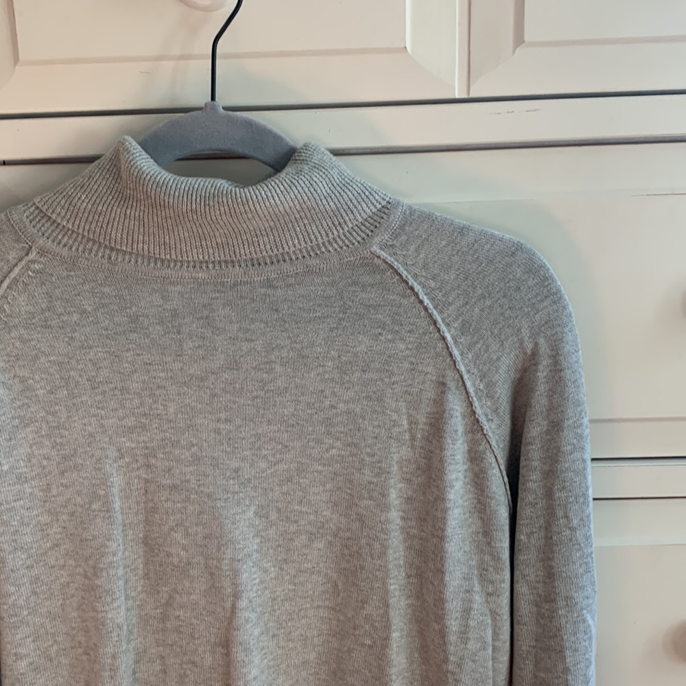 Womens light gray turtleneck sweater - Picture 4 of 5